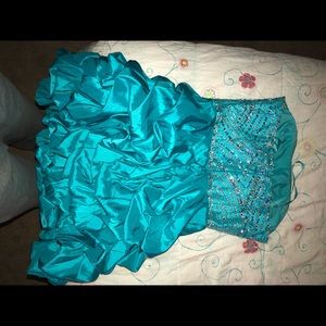 homecoming, quinceañera, prom, cocktail